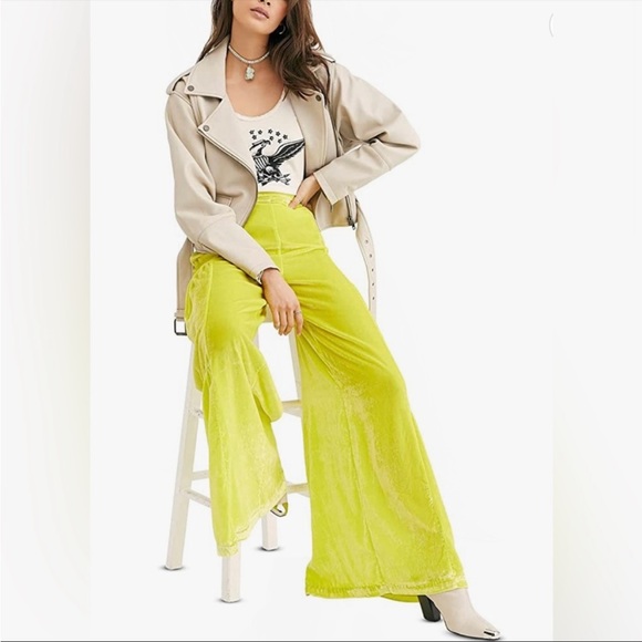 Free People C’est La Vie Crushed Velvet Yellow SIZE 0 $148 - Picture 2 of 3